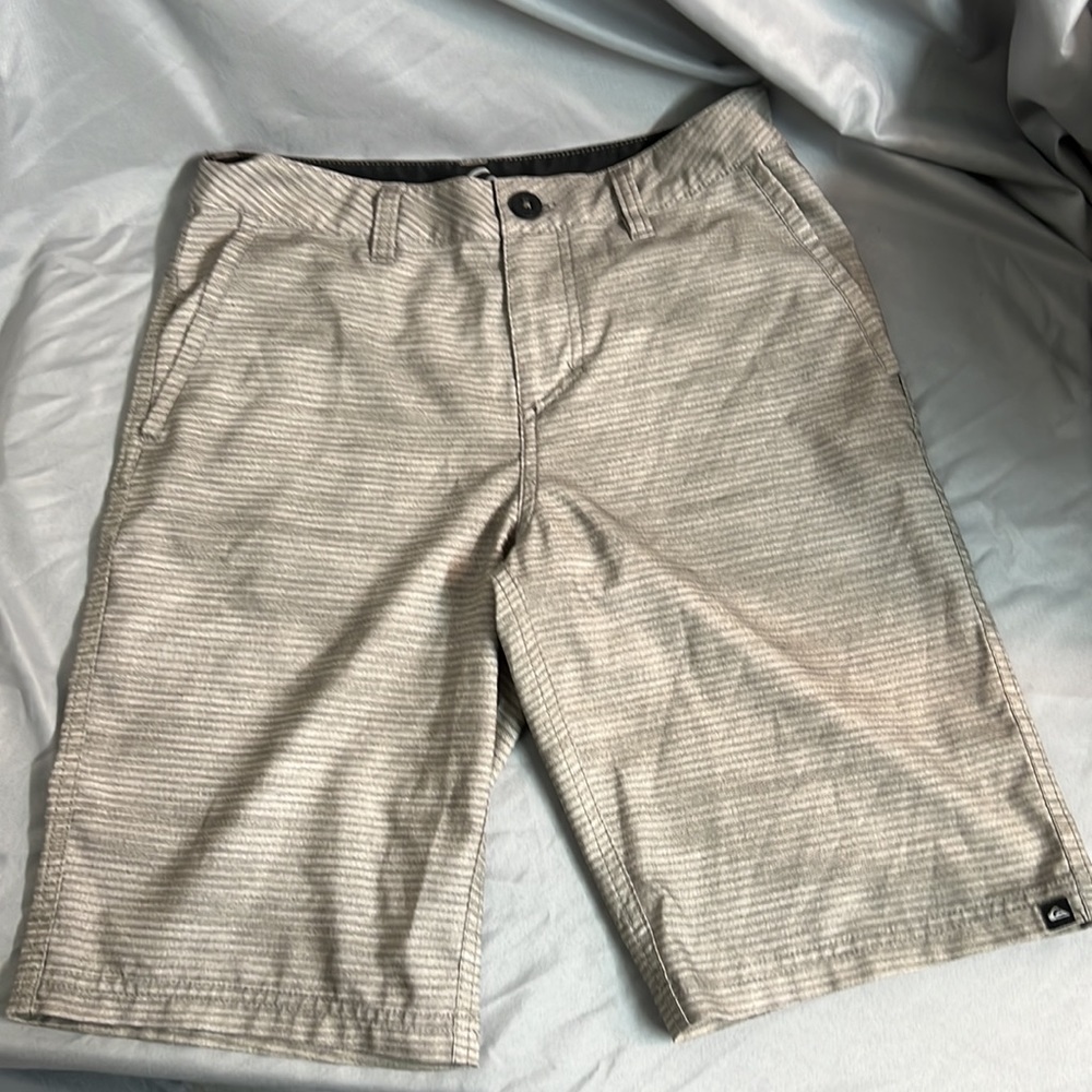 Young men’s Quicksilver board shorts, unlined, grey striped…euc, 27